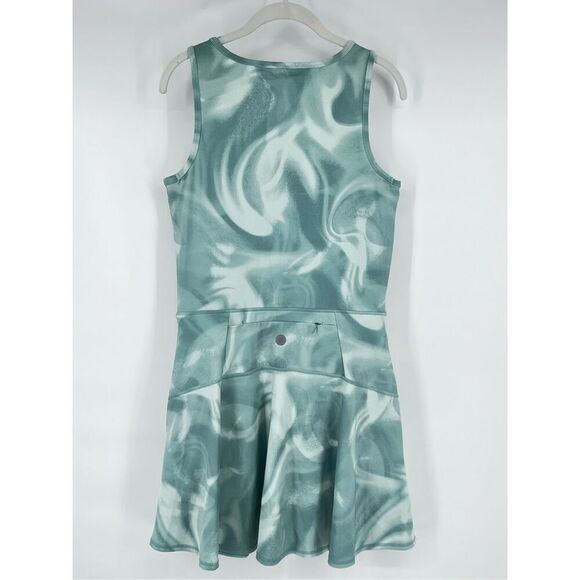 Threads 4 Thought Green Swirl 1/4 Zip Activewear Dress Skort Shorts Size Large - Picture 2 of 10